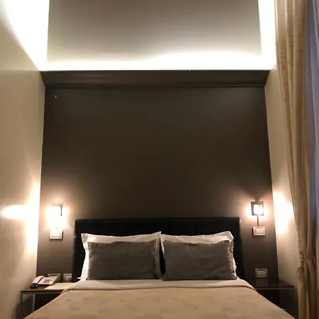 ホテル アルベルゴ アル ティエポロ 3*